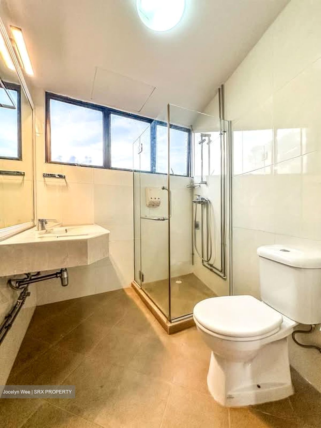 Garden Apartment (D10), Apartment #594177881